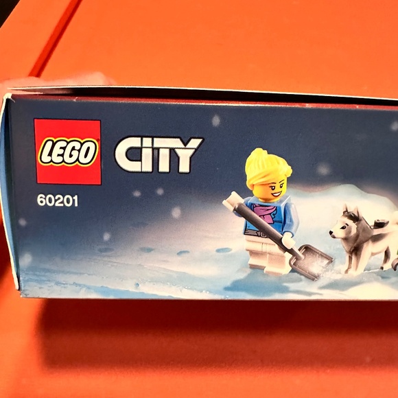 Lego City Advent Calendar 60201 - Picture 11 of 14